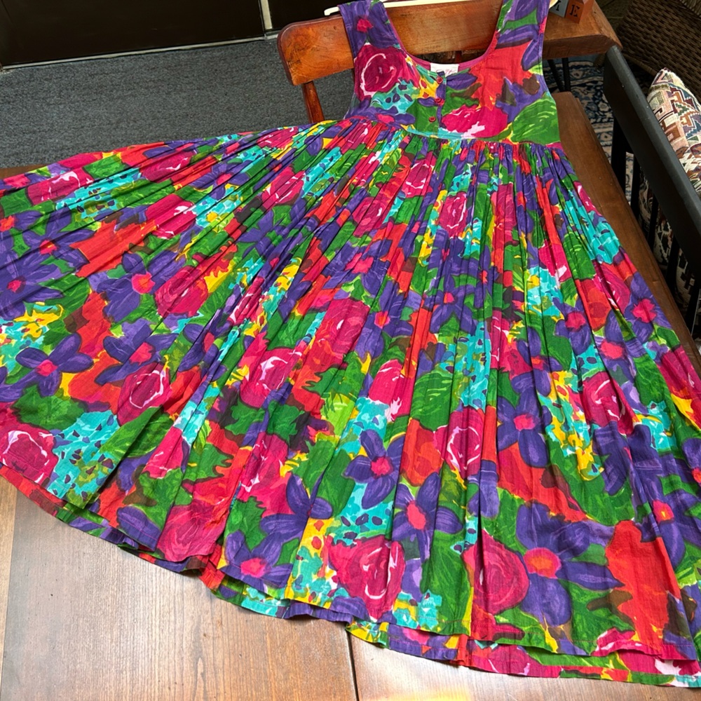 Gorgeous Colorful Floral Sleeveless Dress, 3 button bodice (19”flat). Nepal.
